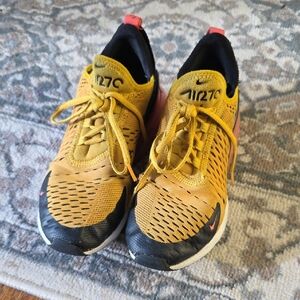 Nike Kids Yellow and Black Sneakers